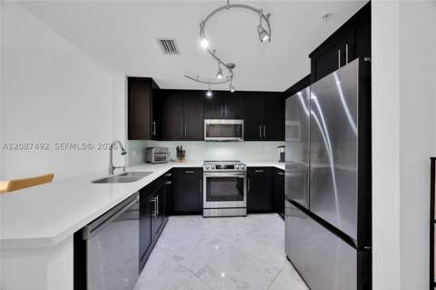 10 Aragon Ave 810, Coral Gables FL - photo 13 of 32