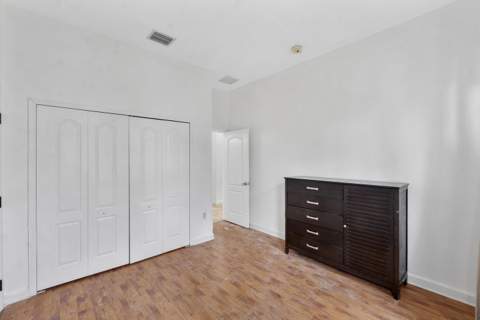 8911 NW 178th Lane, Hialeah FL - photo 24 of 29