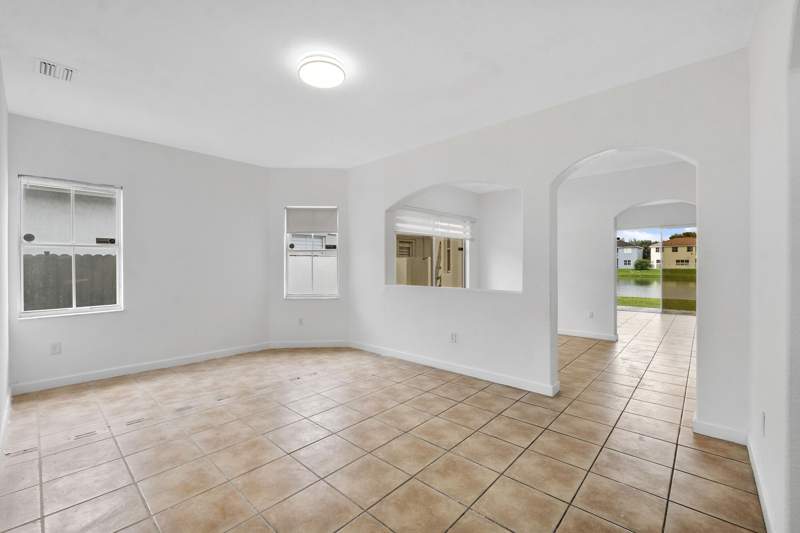 4 bedroom SingleFamilyResidence at 8911 NW 178th Lane, Century Gardens, Hialeah — photo 5
