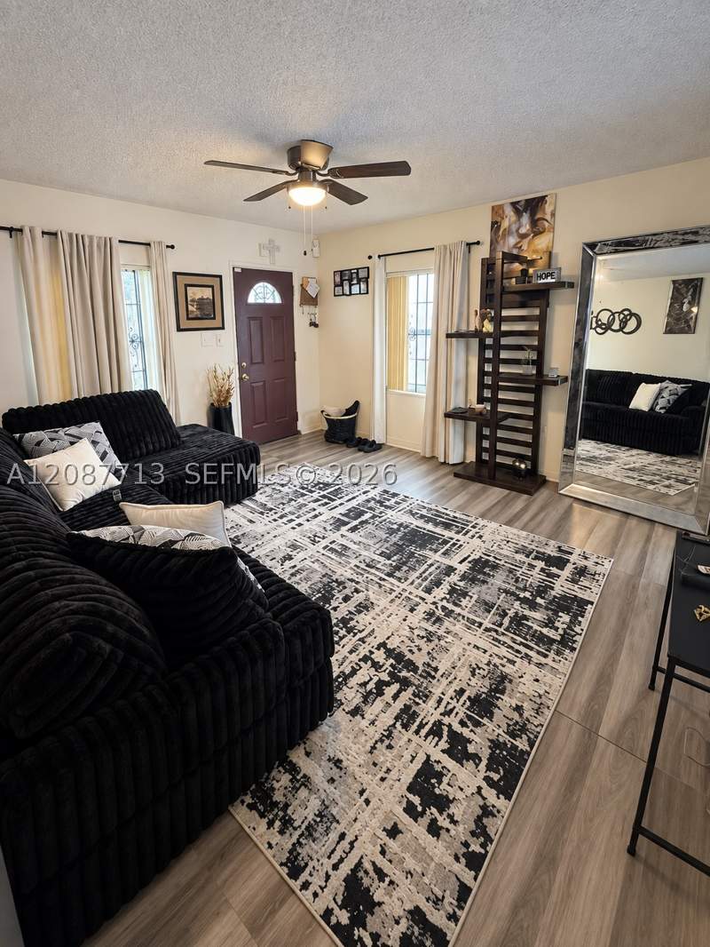2 bedroom SingleFamilyResidence at 2101 NW 87th St, Home Acres, Miami — photo 4