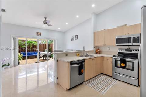 17133 SW 137th Pl, Miami FL - photo 12 of 26