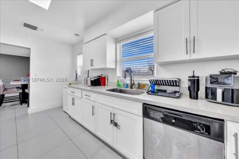 1745 NW 189th Ter, Miami Gardens FL - photo 10 of 33