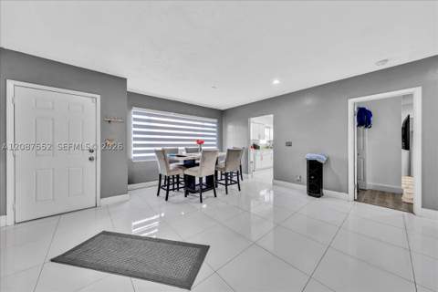 1745 NW 189th Ter, Miami Gardens FL - photo 12 of 33
