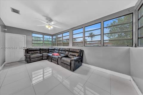 1745 NW 189th Ter, Miami Gardens FL - photo 19 of 33