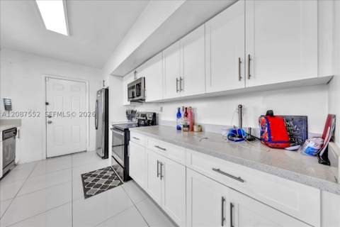 1745 NW 189th Ter, Miami Gardens FL - photo 9 of 33