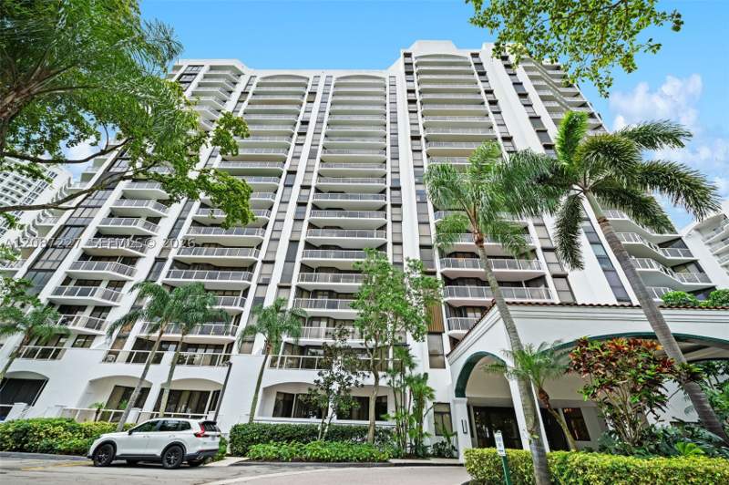 2 bedroom Condominium at 3640 Yacht Club Drive 1807, Harborside, Aventura — photo 4