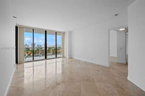 3640 Yacht Club Drive 1807, Aventura FL - photo 8 of 42