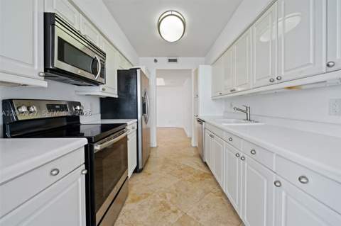 3640 Yacht Club Drive 1807, Aventura FL - photo 9 of 42