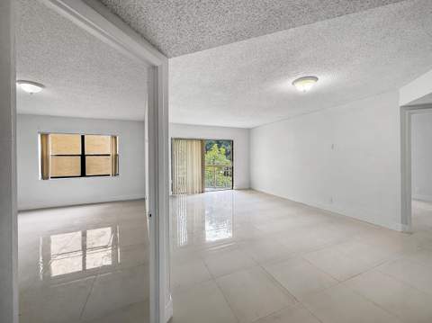 8290 Lake Drive 250, Doral FL - photo 20 of 59