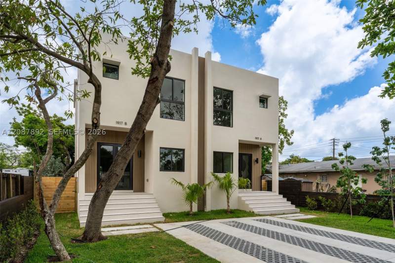 3 bedroom Townhouse at 1917 NW 17th St B, Ocoee Park, Miami — photo 2