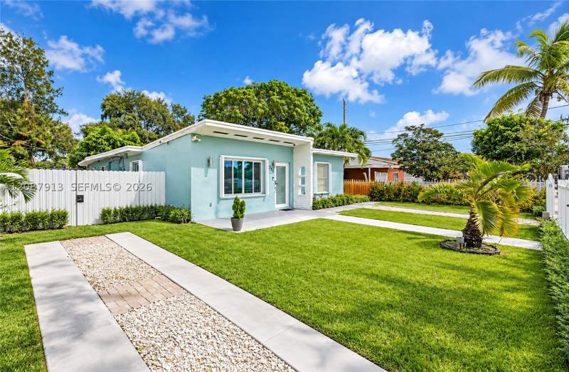3 bedroom SingleFamilyResidence at 735 NW 129th St, North Shore Heights, North Miami — photo 2