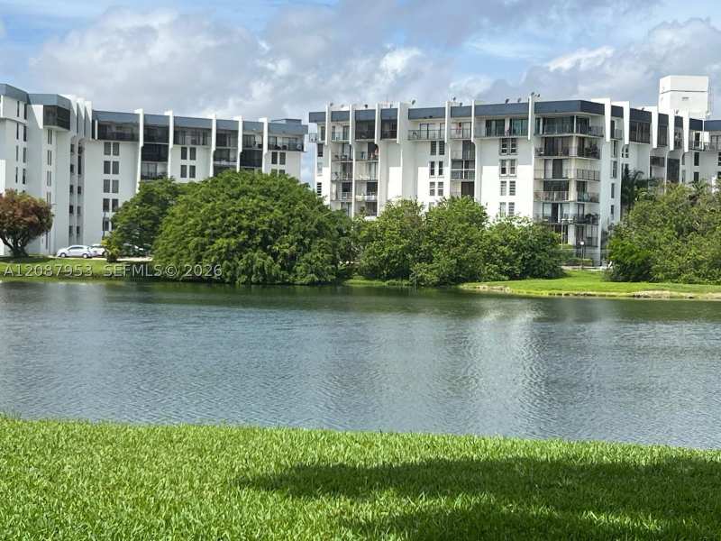 2 bedroom Condominium at 9682 Fontainebleau Blvd 207, Golfview Club Fontaineble, Miami — photo 1