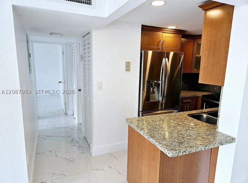 2 bedroom Condominium at 9682 Fontainebleau Blvd 207, Golfview Club Fontaineble, Miami — photo 3