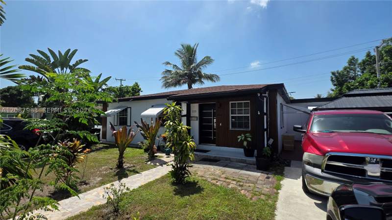 4 bedroom SingleFamilyResidence at 350 NW 188th St, Norwood Sub, Miami Gardens — photo 3