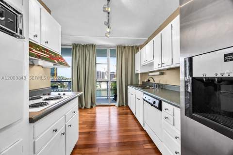 900 Bay Dr 601, Miami Beach FL - photo 16 of 58