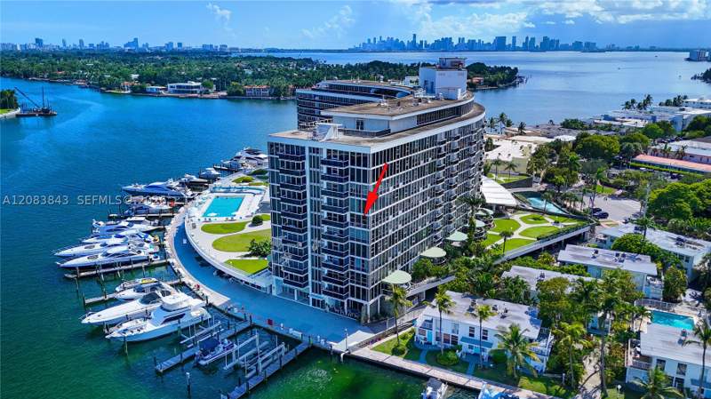 2 bedroom Condominium at 900 Bay Dr 601, King Cole Condo, Miami Beach — photo 2