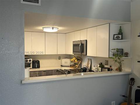 18859 NW 86th Ave 3305, Hialeah FL - photo 10 of 32