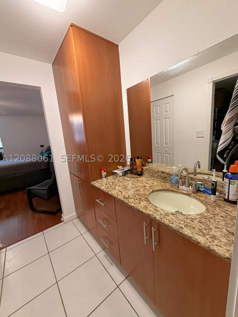 10625 SW 112th Ave 111, Miami FL - photo 13 of 33