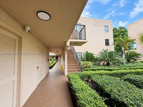 10625 SW 112th Ave 111, Miami FL - photo 23 of 33