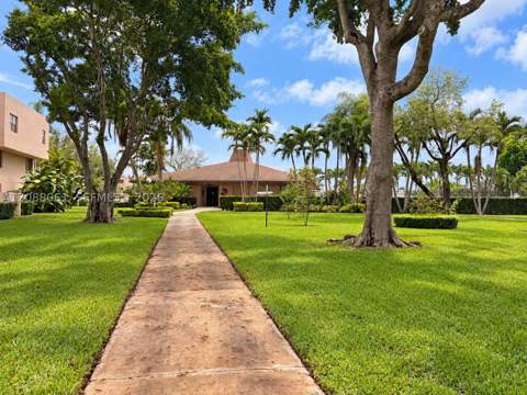 10625 SW 112th Ave 111, Miami FL - photo 24 of 33