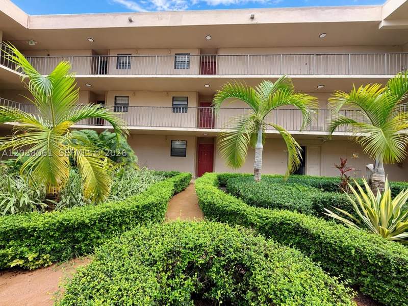 1 bedroom Condominium at 10625 SW 112th Ave 111, The Gardens Of Kendall Co, Miami — photo 3