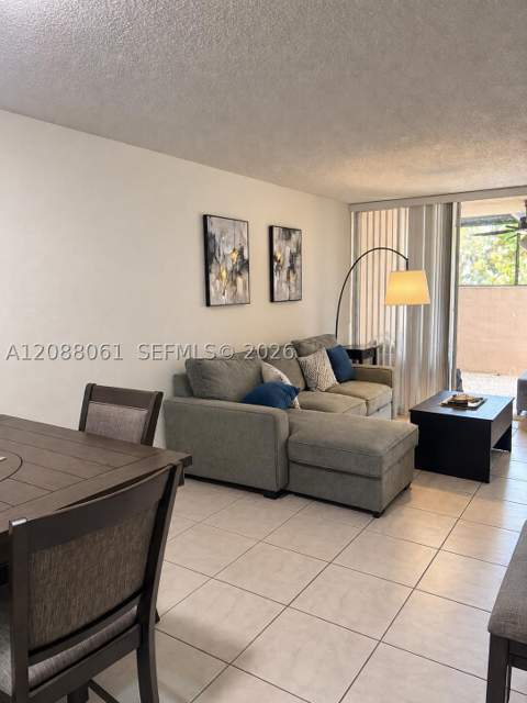 10625 SW 112th Ave 111, Miami FL - photo 8 of 33