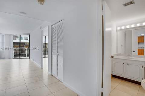 1901 Brickell Ave B1702, Miami FL - photo 14 of 32