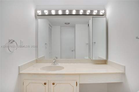 1901 Brickell Ave B1702, Miami FL - photo 15 of 32