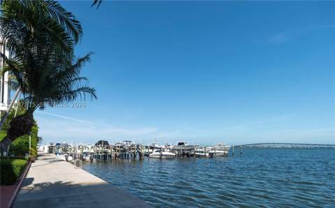 1901 Brickell Ave B1702, Miami FL - photo 19 of 32