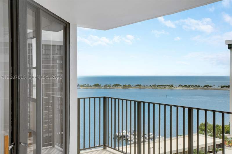 1 bedroom Condominium at 1901 Brickell Ave B1702, Brickell Place Condo, Miami — photo 2