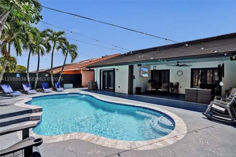 8971 NW 150th Ter, Miami Lakes FL - photo 23 of 59