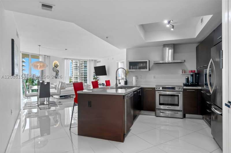 3 bedroom Condominium at 150 Sunny Isles Blvd 1-1004, St Tropez On The Bay 1 Co, Sunny Isles Beach — photo 1