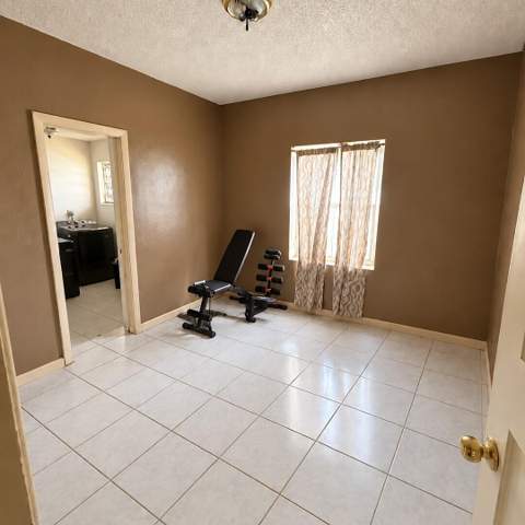 915 Rutland Street, Opa Locka FL - photo 13 of 20