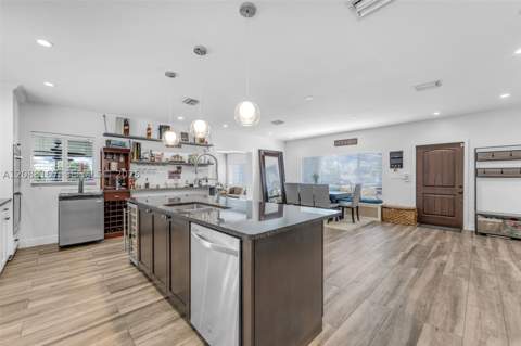 19050 SW 144th Ave, Miami FL - photo 7 of 29