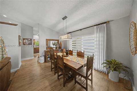 14220 SW 92nd St, Miami FL - photo 13 of 35