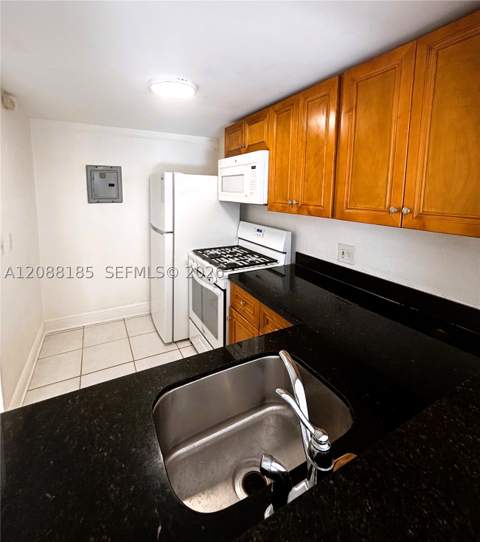 6703 N Kendall Dr 405, Pinecrest FL - photo 13 of 25