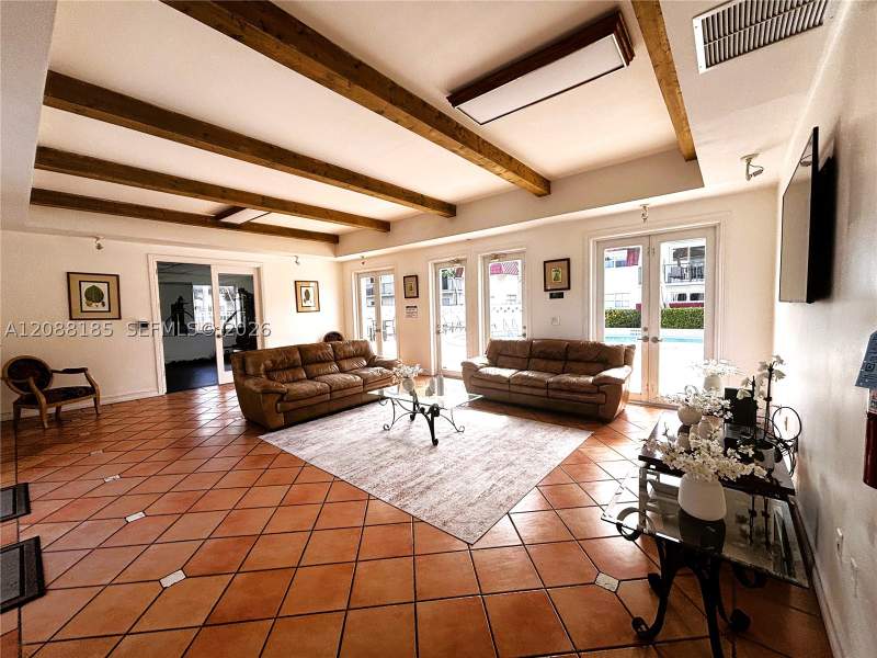 2 bedroom Condominium at 6703 N Kendall Dr 405, Villas Of Pinecrest Condo, Pinecrest — photo 3