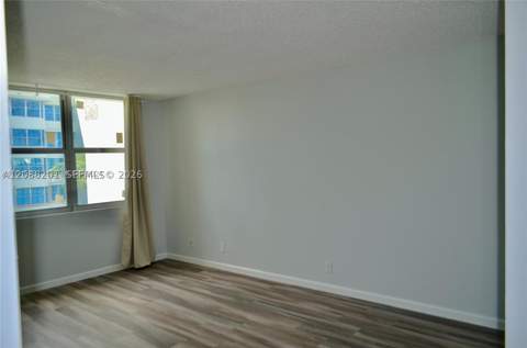 16570 NE 26th Ave 4D, North Miami Beach FL - photo 10 of 17