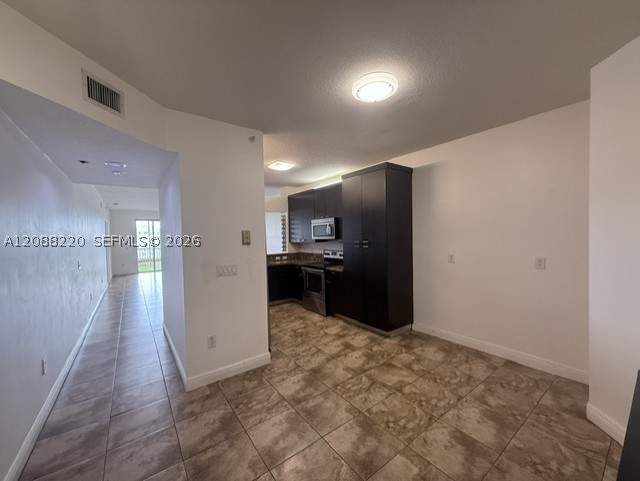 2 bedroom Condominium at 10730 NW 66th St 403, Captiva Condo A, Doral — photo 5