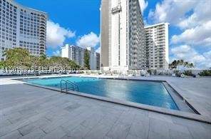 5601 Collins Ave 415, Miami Beach FL - photo 22 of 29