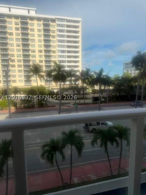 1 bedroom Condominium at 5601 Collins Ave 415, The Pavilion Condo, Miami Beach — photo 4