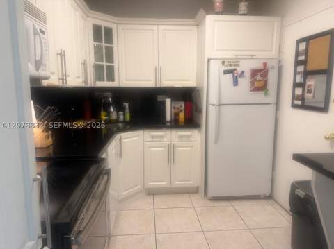 5601 Collins Ave 415, Miami Beach FL - photo 9 of 29