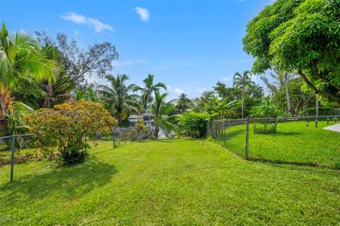 19885 NE 22nd Ave, Miami FL - photo 8 of 54