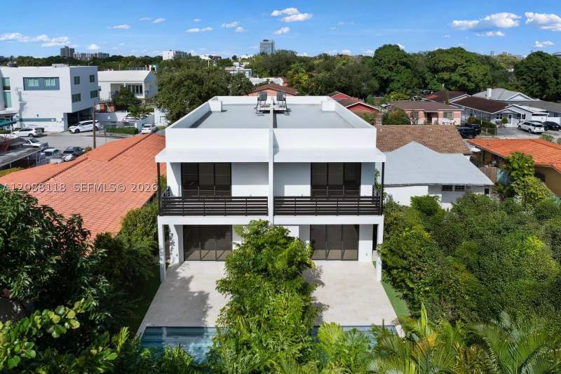4 bedroom Townhouse at 2610 SW 17 St., Grapeland, Miami — photo 3