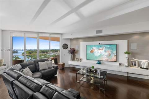 60 Edgewater Dr 9D, Coral Gables FL - photo 6 of 42