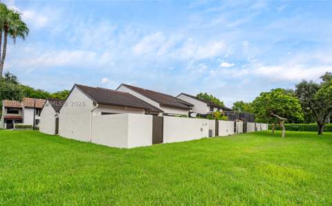 8999 SW 133rd Ct B, Miami FL - photo 11 of 33