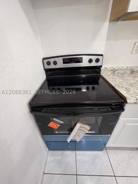 4550 NW 9th St 605E, Miami FL - photo 13 of 34
