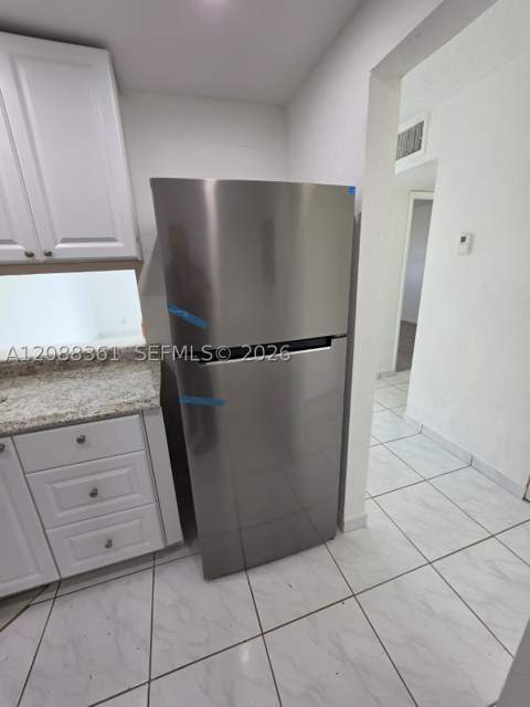 4550 NW 9th St 605E, Miami FL - photo 14 of 34