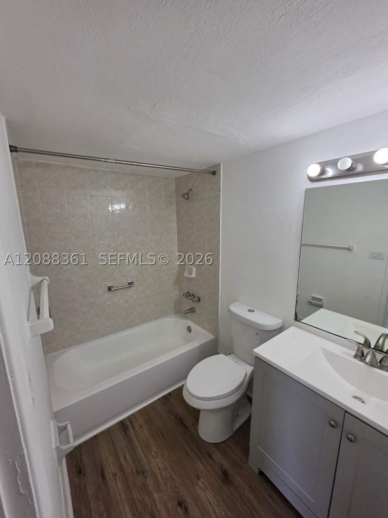 1 bedroom Condominium at 4550 NW 9th St 605E, Yolanda Villas Condo, Miami — photo 3