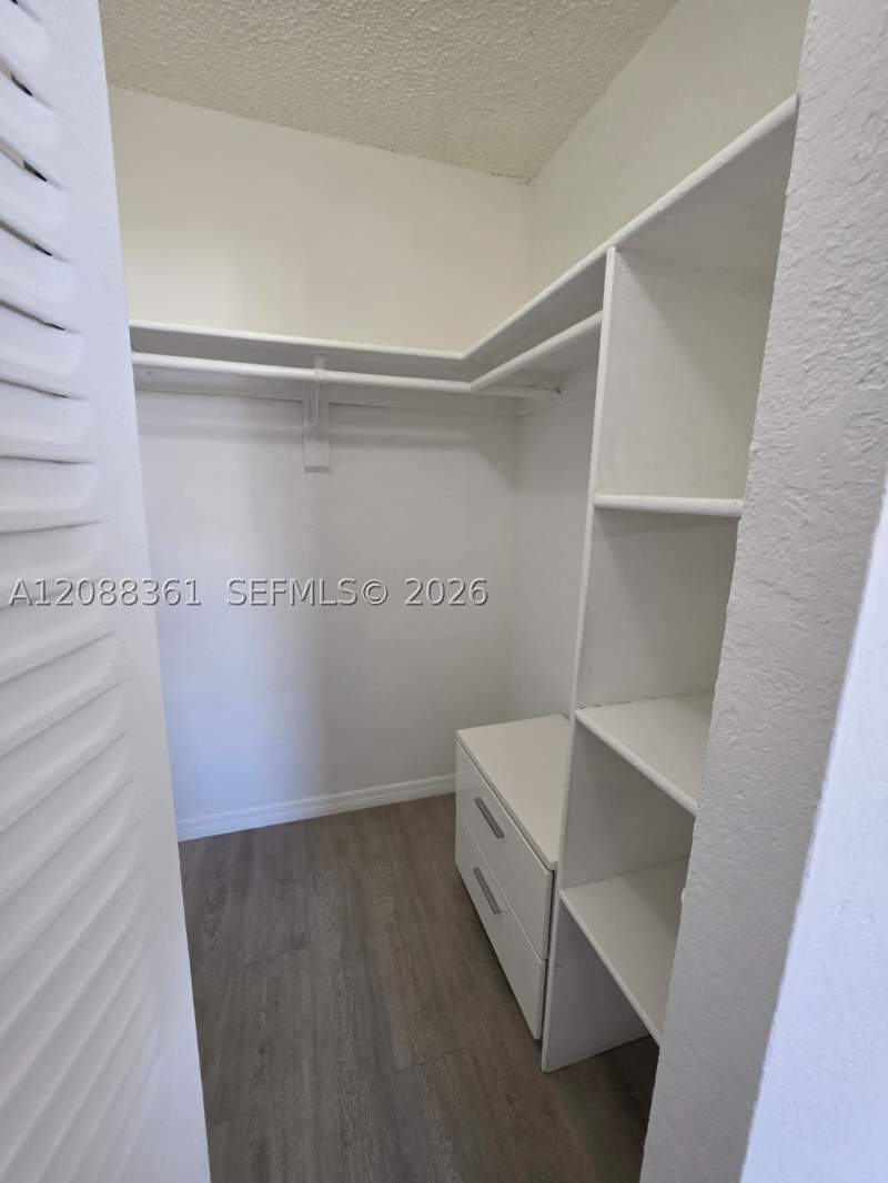 1 bedroom Condominium at 4550 NW 9th St 605E, Yolanda Villas Condo, Miami — photo 5